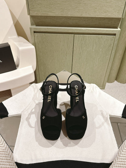 CC HIGH SANDAL BLACK SUEDE CALFSKIN