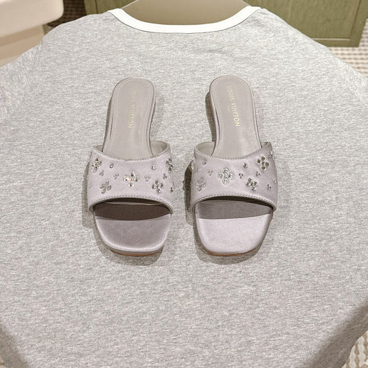 LV WOMEN FLAT MULE IN PASTEL PURPLE SATIN WITH RHINESTONE