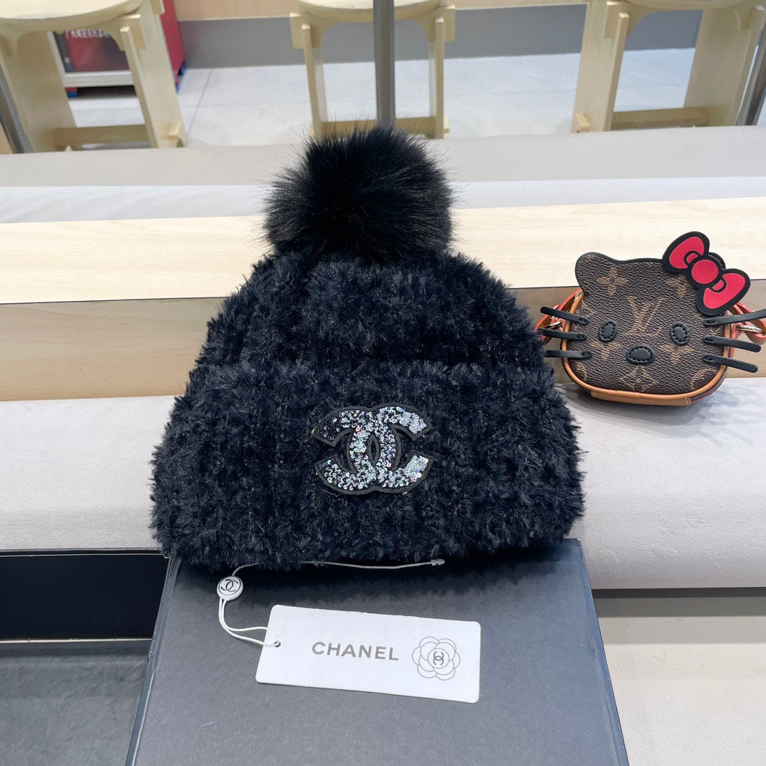 BEANIE HAT IN BLACK SOLF FLEECE 419715