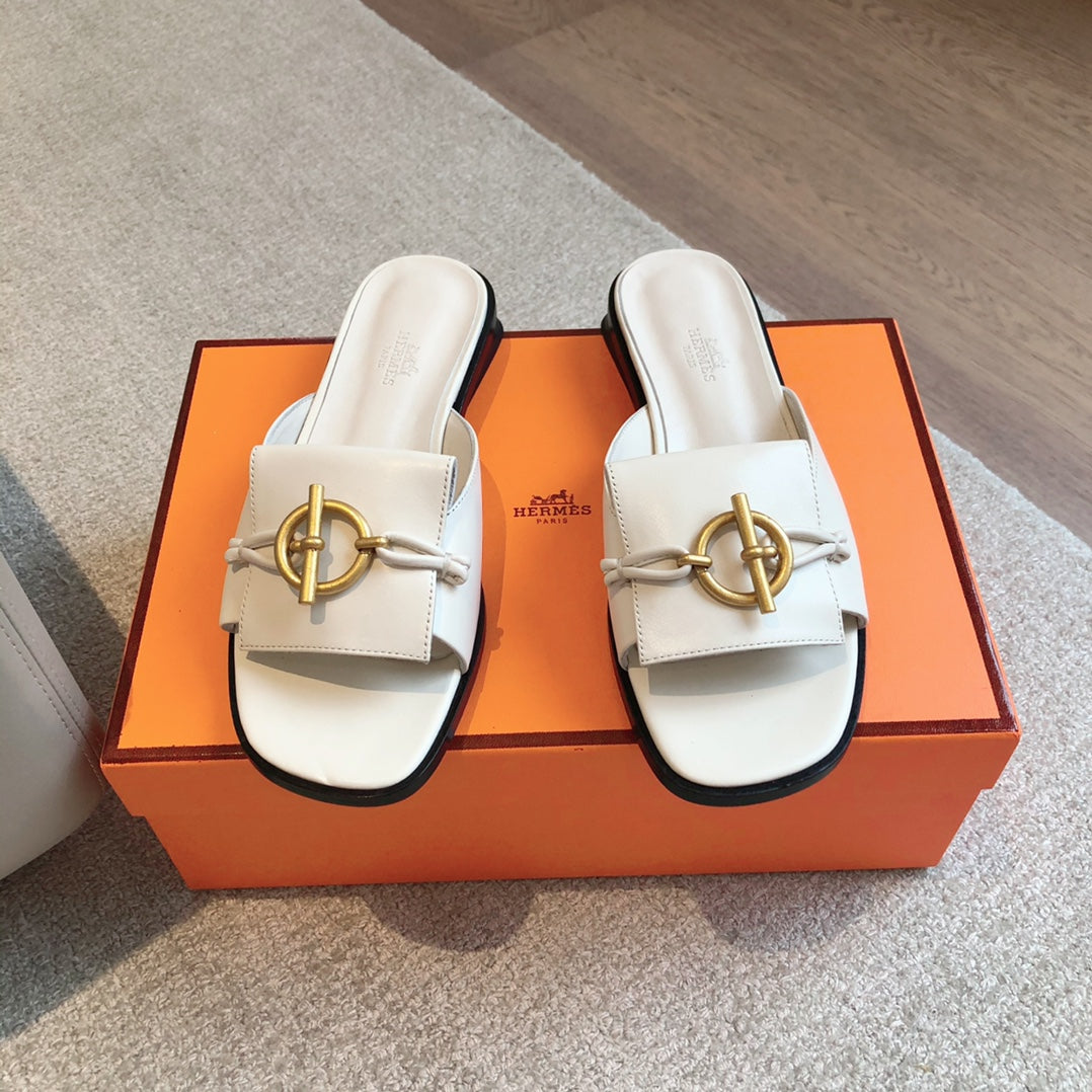 ISLE SANDAL WHITE CALFSKIN