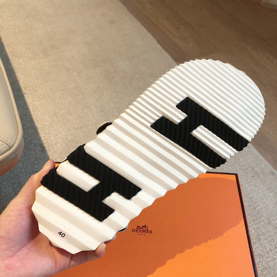 DAD SANDALS IN WHITE CALFSKIN AND RUBBER
