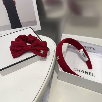 RUBY RED FABRIC SCRUNCHIE 410902