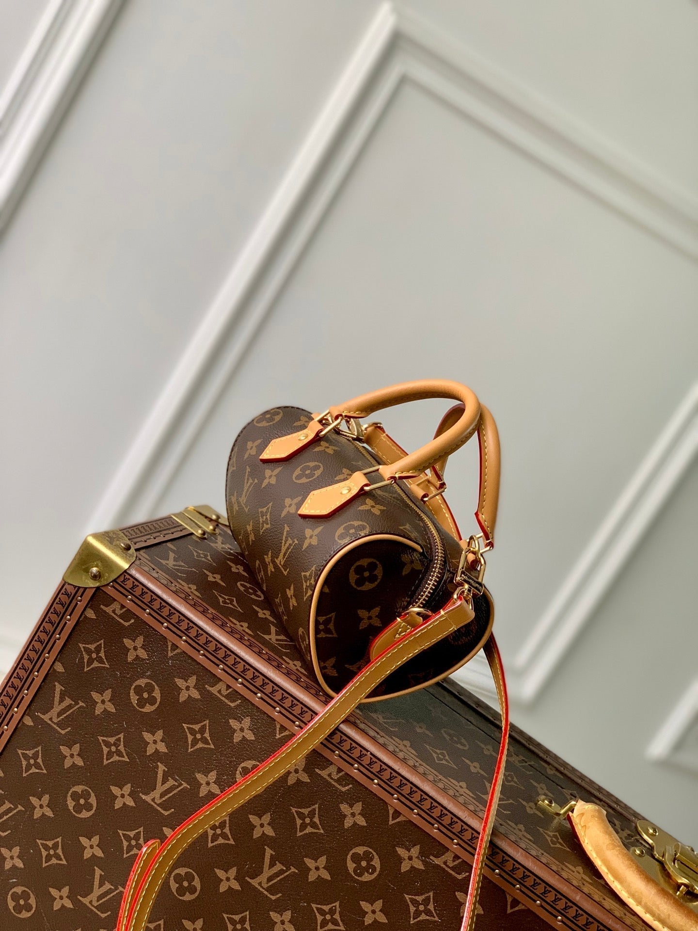 NANO SPEEDY DATING 18 IN BROWN COATED CANVAS GOLD HARDWARE