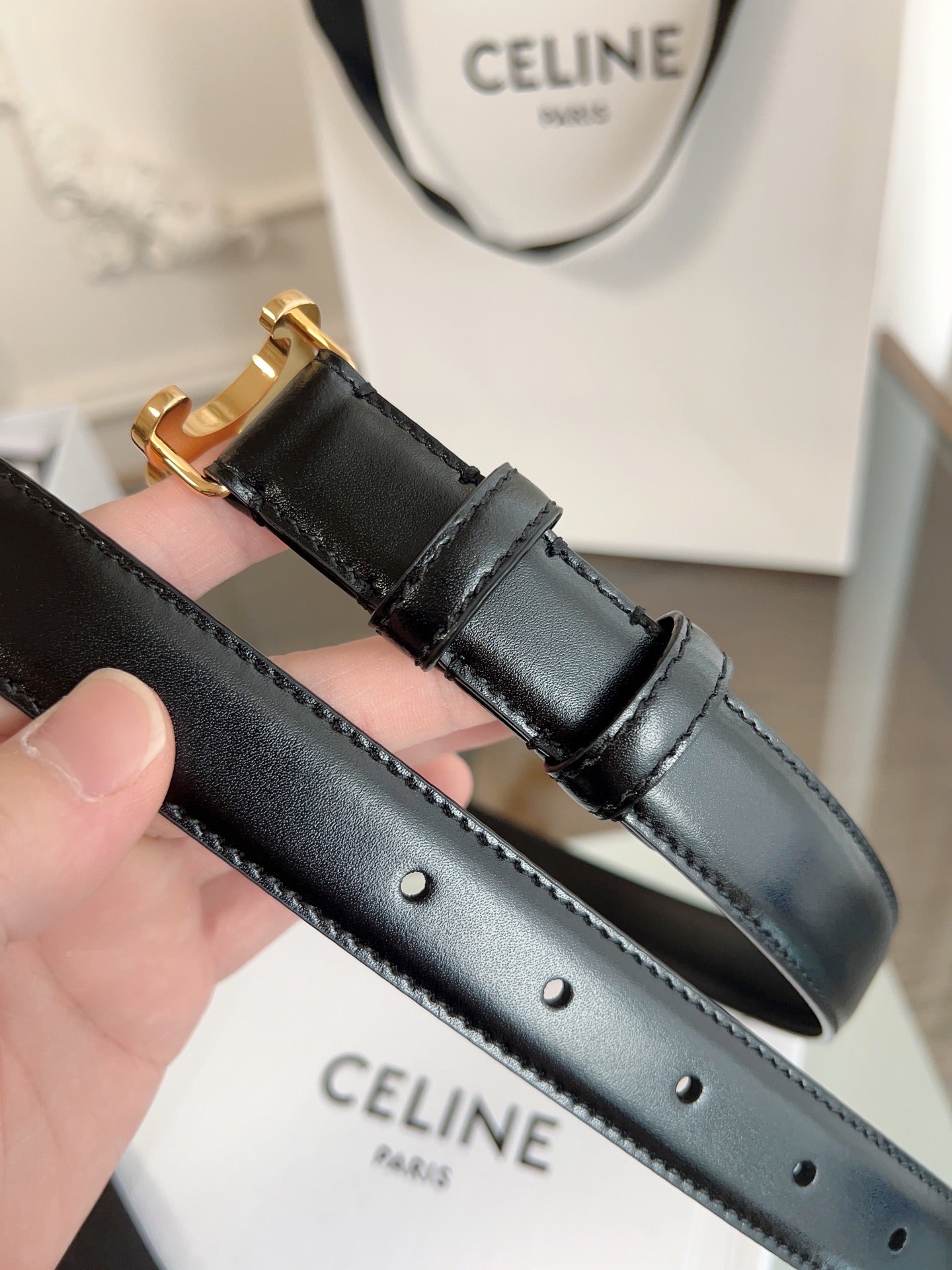 TRIOMPHE BELT 24MM IN GLOSSY BLACK CALFSKIN WITH GOLD BUCKLE