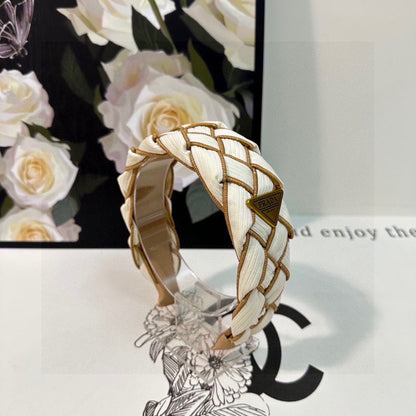 BRAIDED HEADBAND IN WHITE AND CIDER BROWN TRIM FABRIC 381460