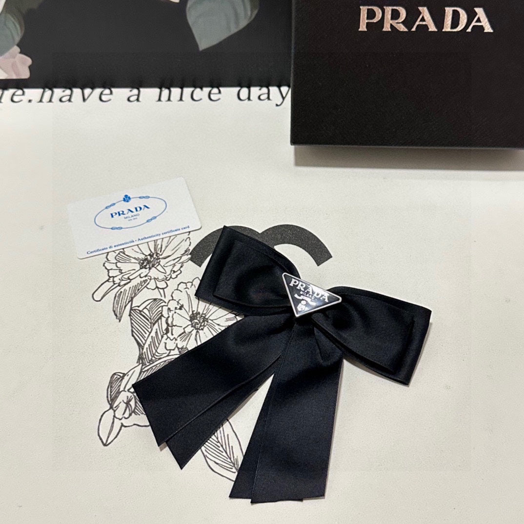 BOW HAIR CLIP IN BLACK RE-NYLON 423593