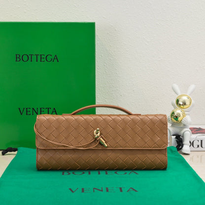BV Long Clutch Andiamo 31 Tan Leather Ghw
