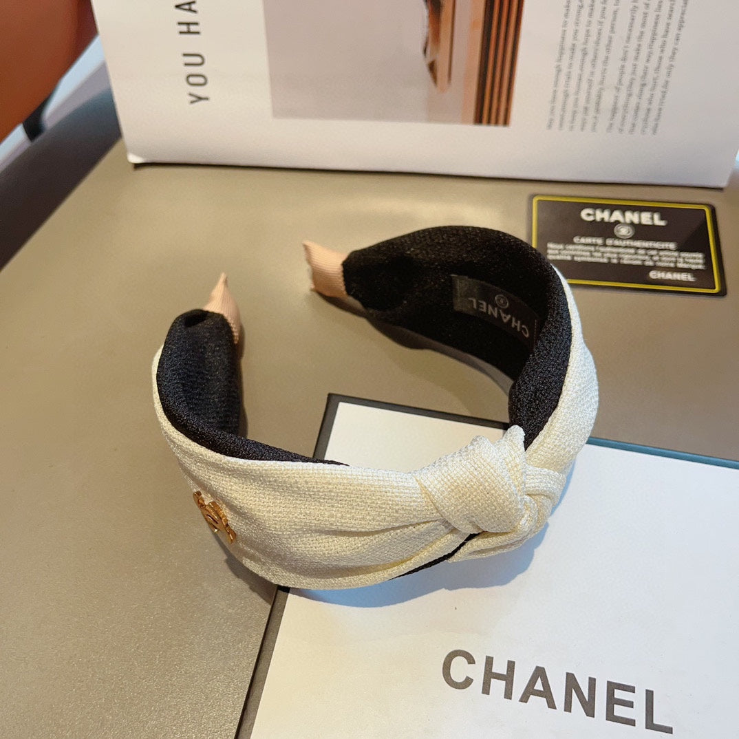 WHITE FABRIC HEADBAND 168553