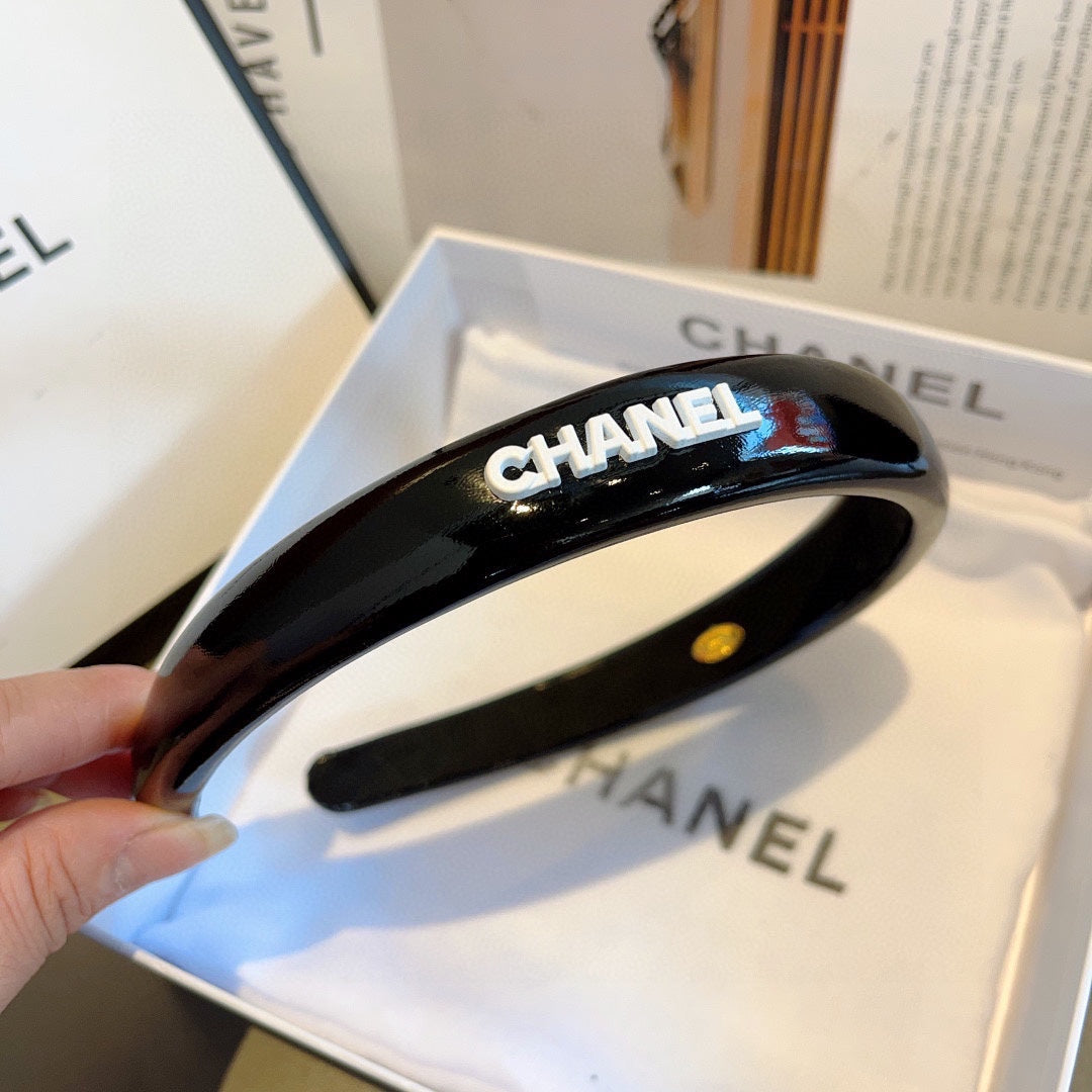 BLACK RESIN HAIRBAND 358245