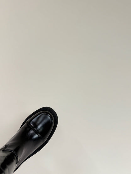 D-TOWN BOOTS IN BLACK PATENT CALFSKIN