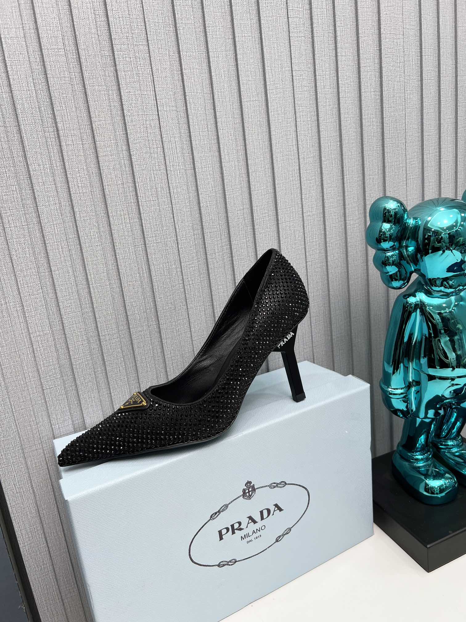 CRYSTAL HIGH-HEEL PUMPS IN BLACK SATIN WITH TRIANGLE LOGO