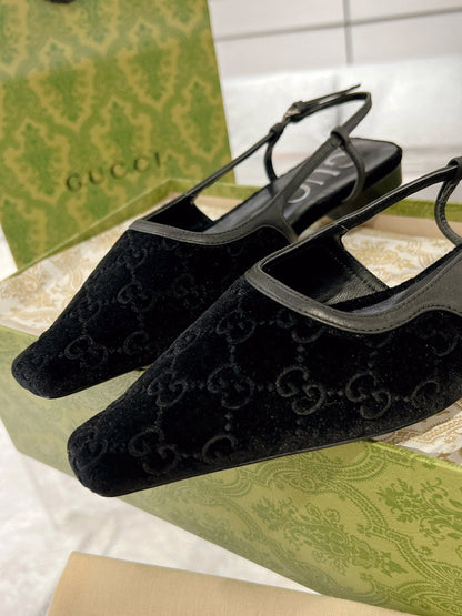 SLINGBACK FLATS IN BLACK VELVET