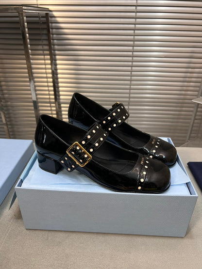 MARY JANE PUMPS IN BLACK GLOSSY CALFSKIN