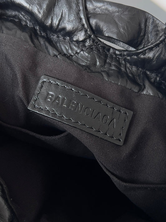 CRUSH TOTE BAG 20 IN BLACK QUILTED CALFSKIN SILVER HARDWARE