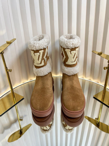 SNOWDROP FLAT ANKLE BOOTS IN CIDER BROWN SUEDE