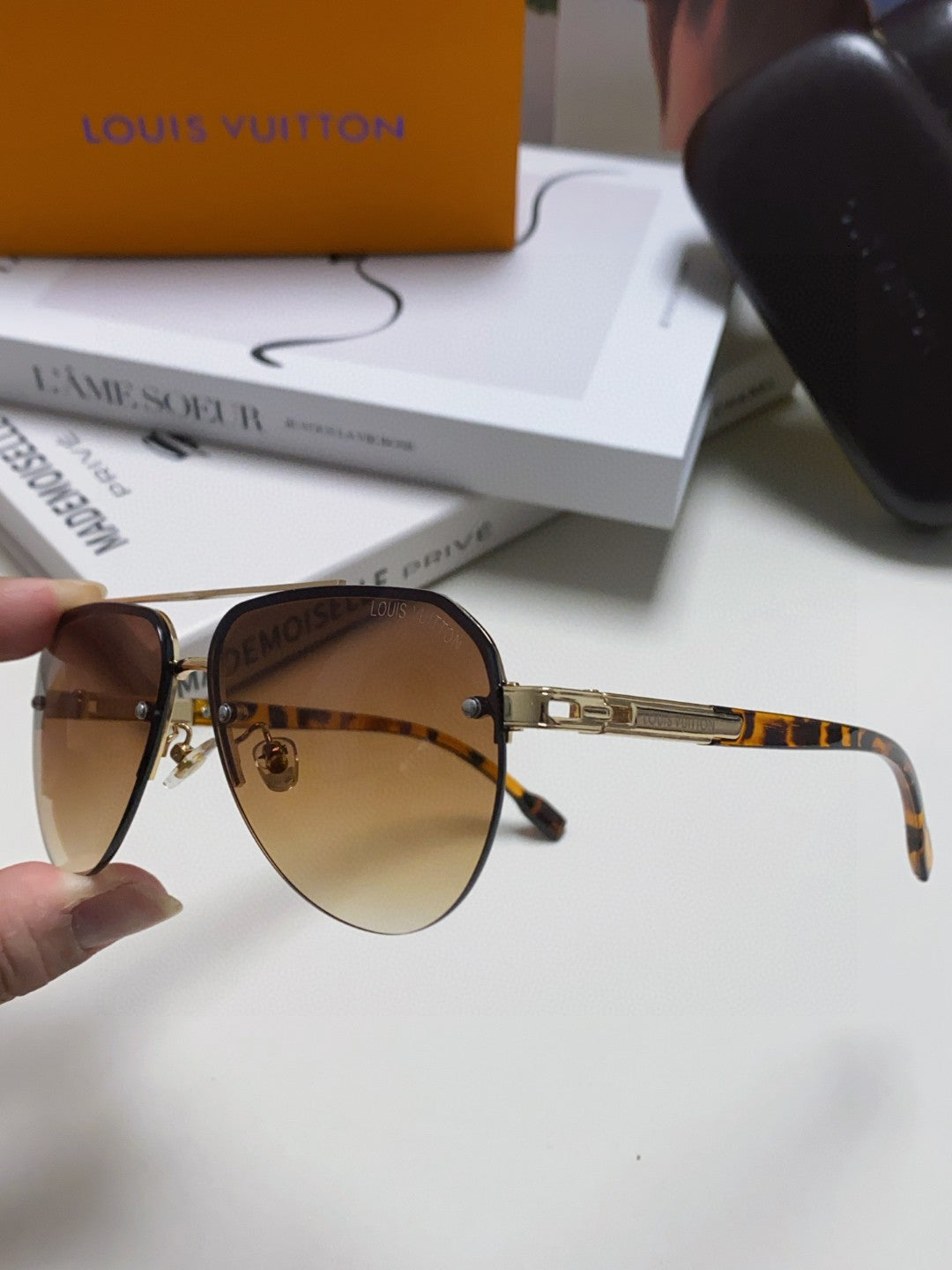 PILOT SUNGLASSES 582591 IN HAVANA METAL BROWN SMOKE LENSES