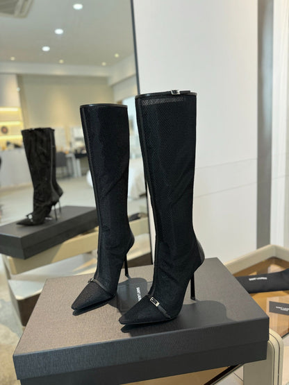 HIGH KNEE BOOTS IN BLACK MESH