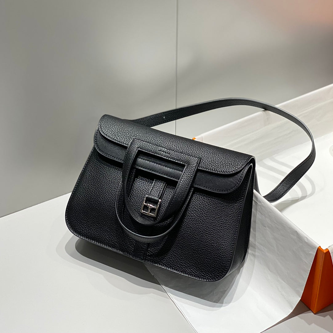 HALZAN 25 HANDLE BAG IN BLACK GRAINED CALFSKIN SILVER HARDWARE