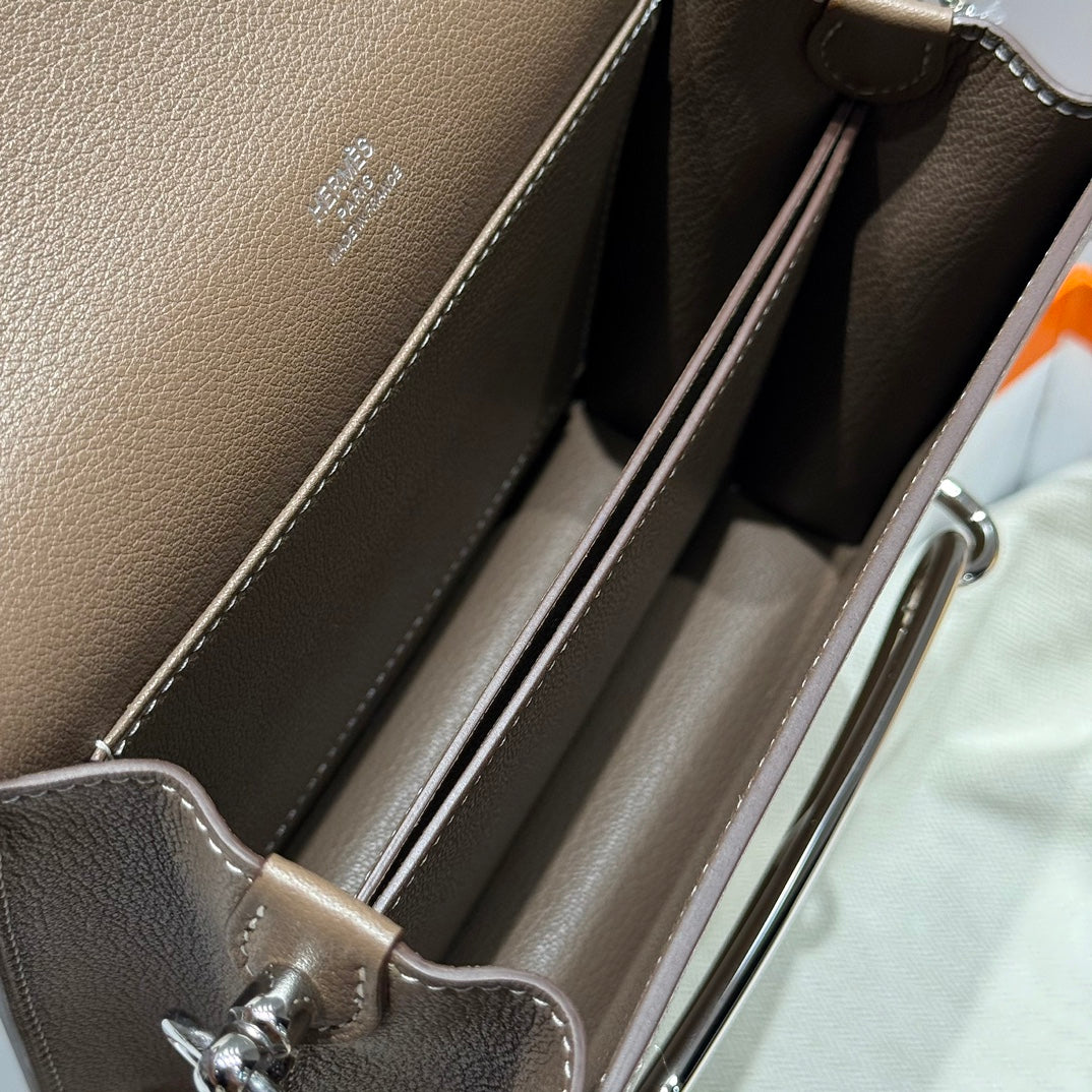HM ROULIS 18 MINI BAG IN DARK BROWN CALFSKIN SILVER-TONE HARDWARE