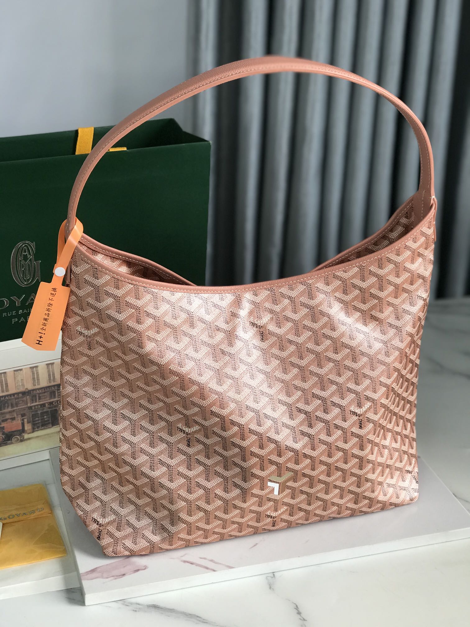 HOBO BOHÈME 42 IN MANHATTAN PINK GOYARDINE CANVAS AND LAMBSKIN