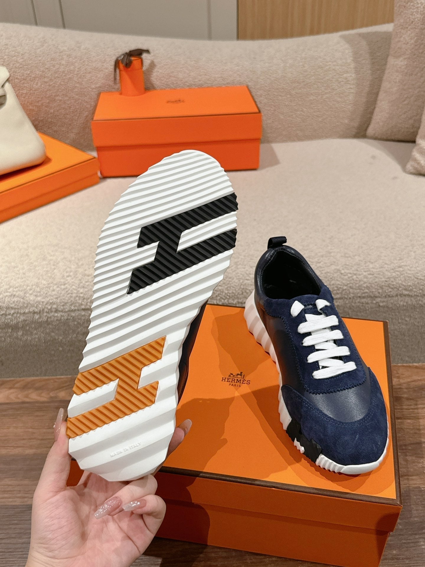 MAINLAND SNEAKER IN NAVY BLUE SUEDE AND CALFSKIN 959296