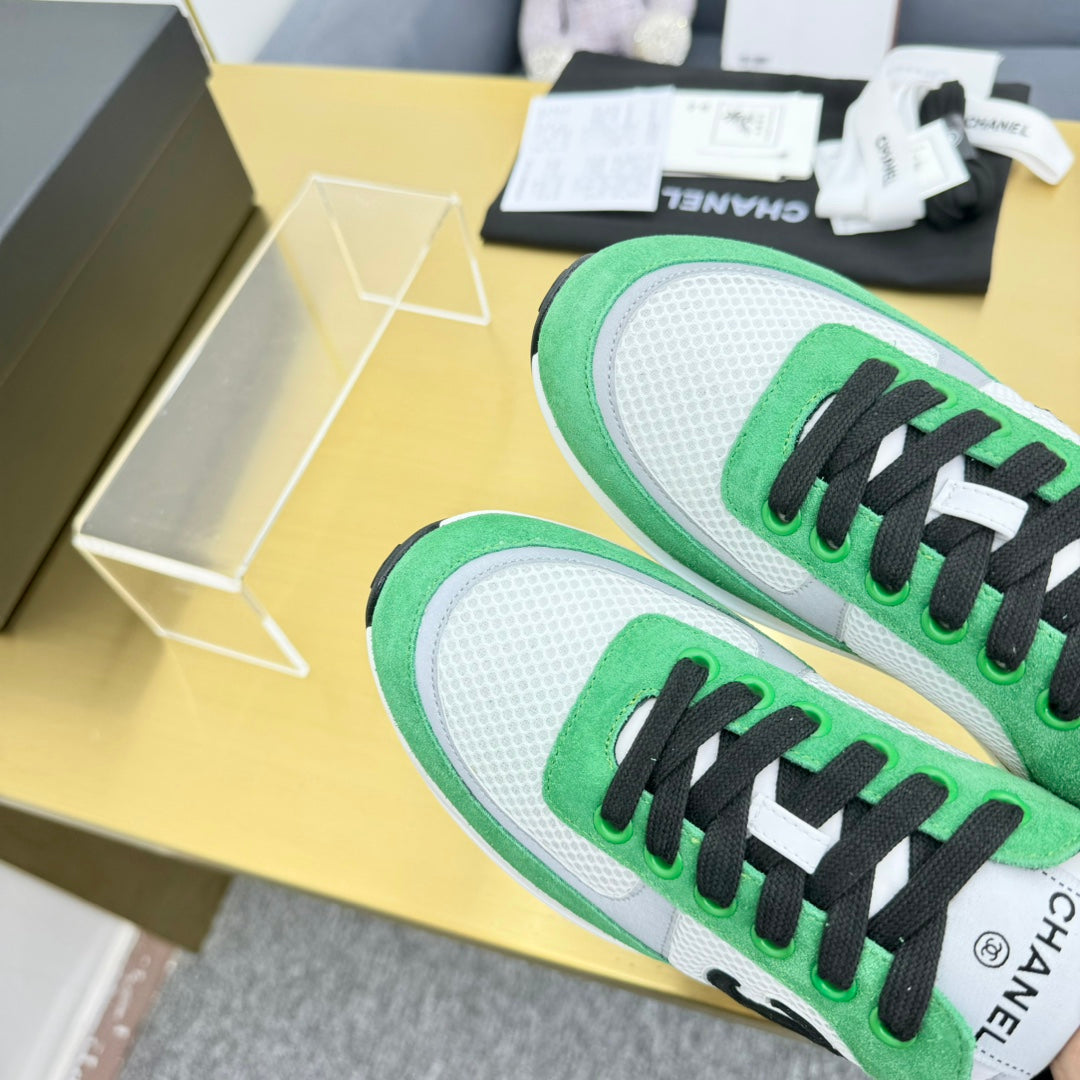 CLASSIC TRAINER IN GREEN MIX WHITE MERCERIZED VELVET