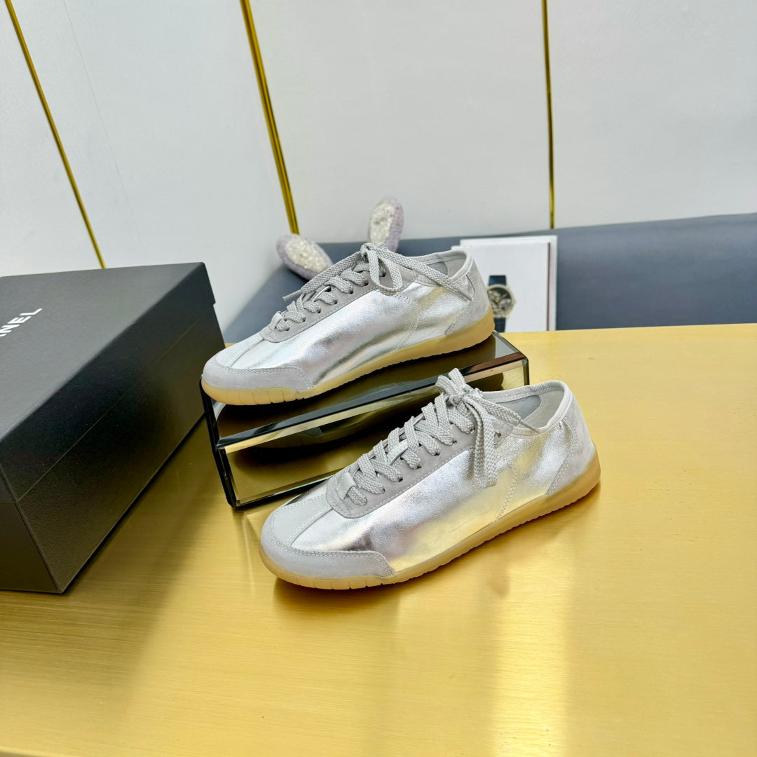 CC SNEAKER IN SILVER GRAY CALFSKIN AND SUEDE