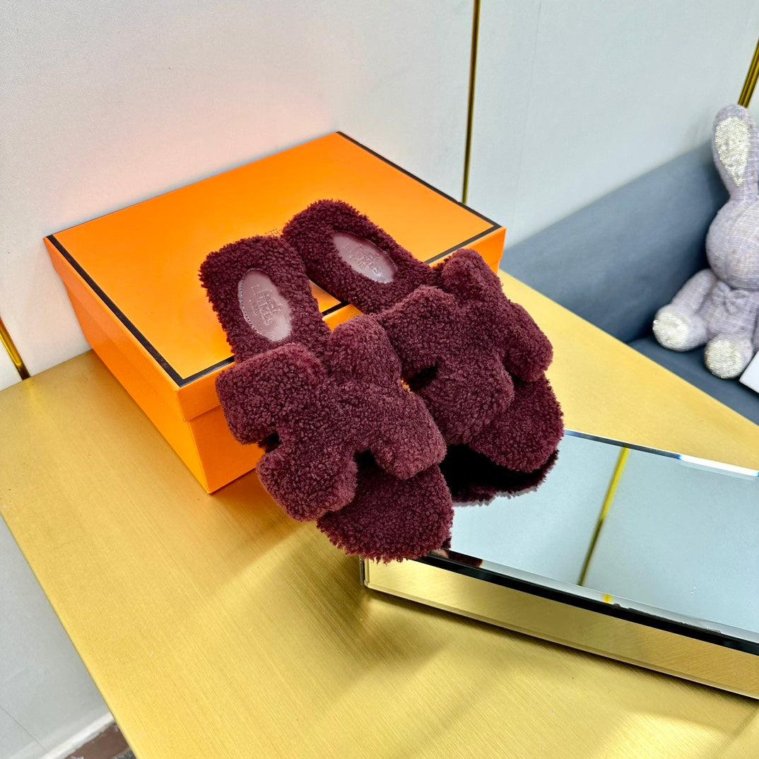 0RAN SHEARLING SANDALS MAHOGANY RED