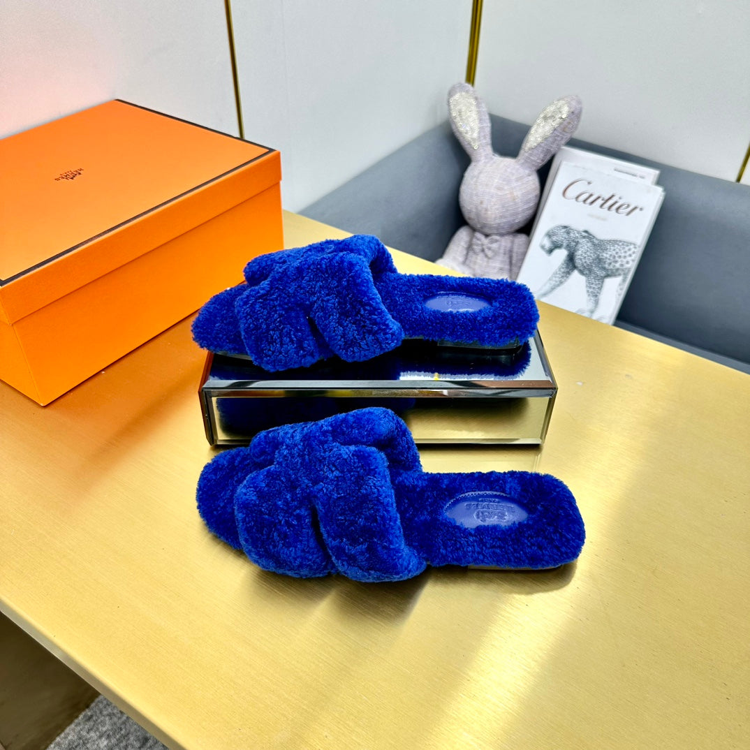 ORAN SHEARLING SANDALS INDIGO BLUE