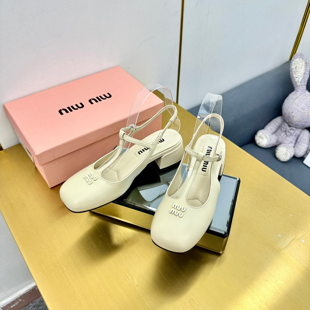 T-STRAPS SLINGBACK PUMPS IN CREAM SMOOTH LAMBSKIN