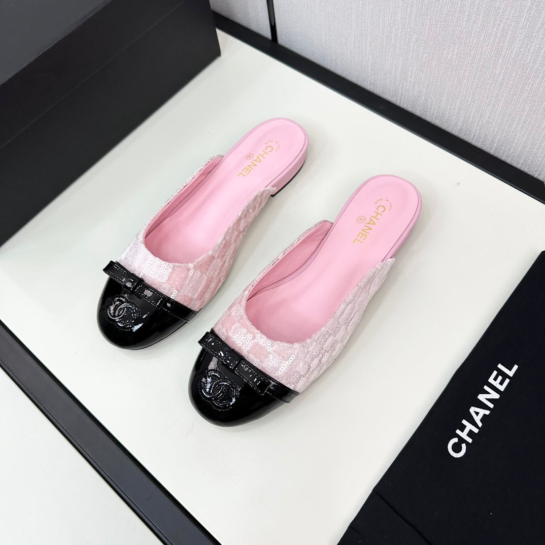 BOW MULE IN LIGHT PINK FABRIC AND BLACK CALFSKIN