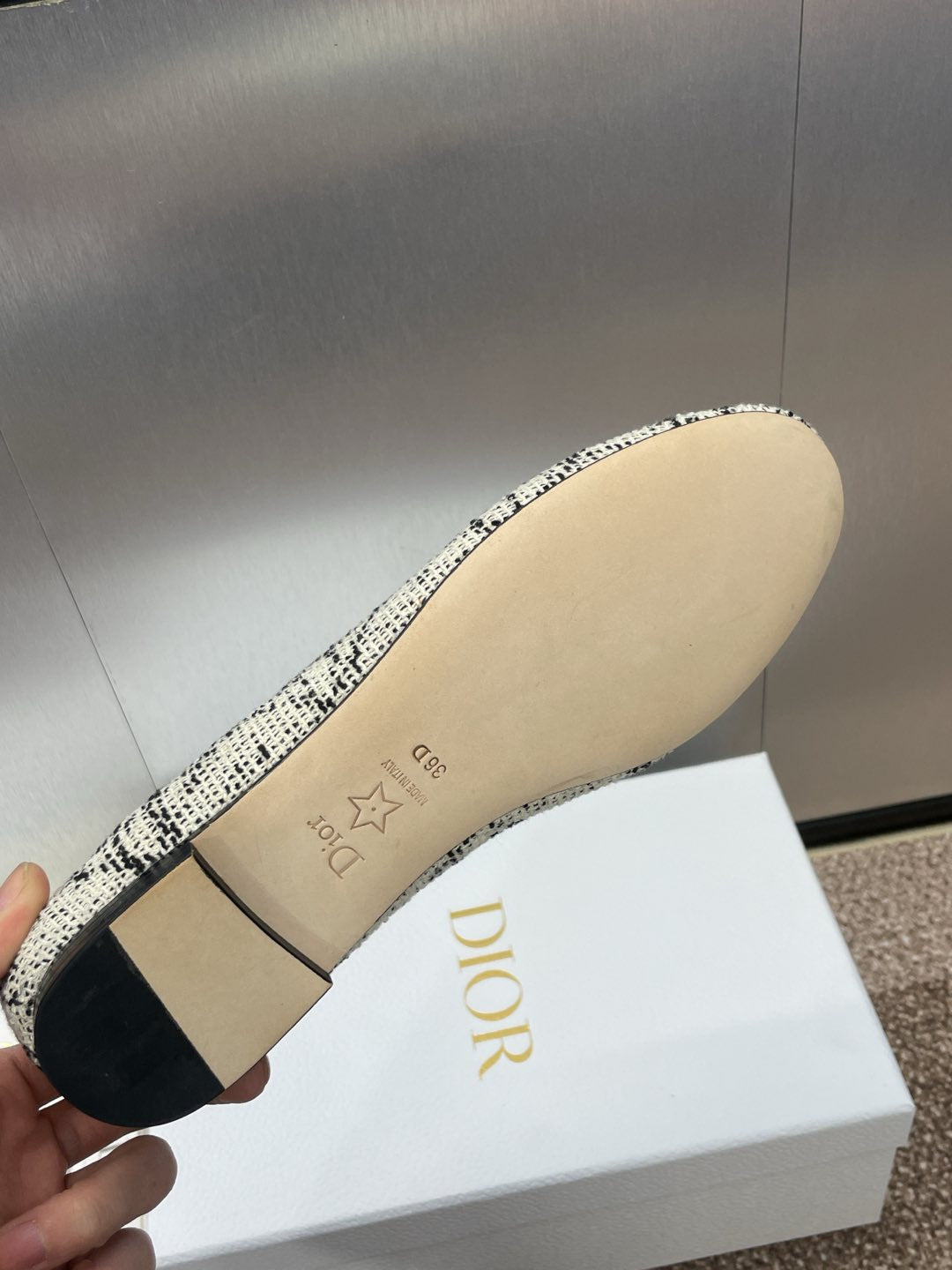 BALLET FLAT IN WHITE MIX BLACK EMBROIDERED CANNAGE TWEED
