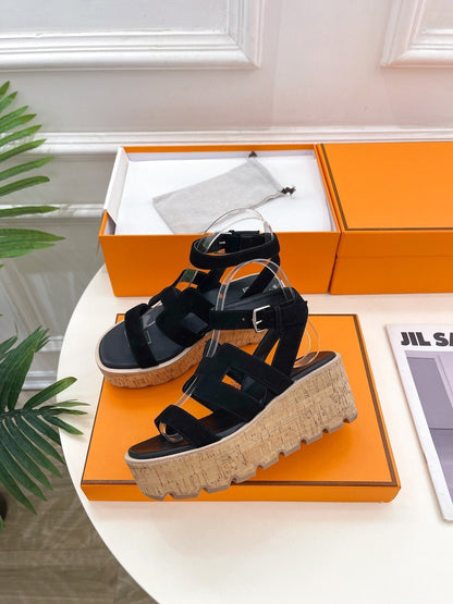 Havane 30 Sandal Black Suede