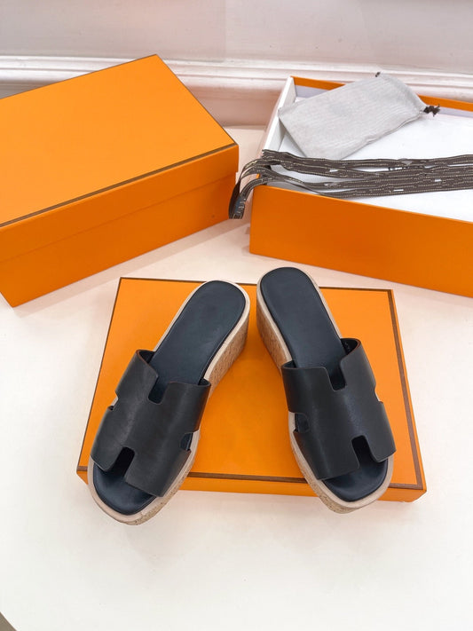 Eze 30 Sandal Black