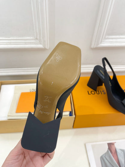 SHAKE SQUARE-TOE BLOCK HEEL 9 CM SANDALS IN BLACK PEPPLE CALFSKIN